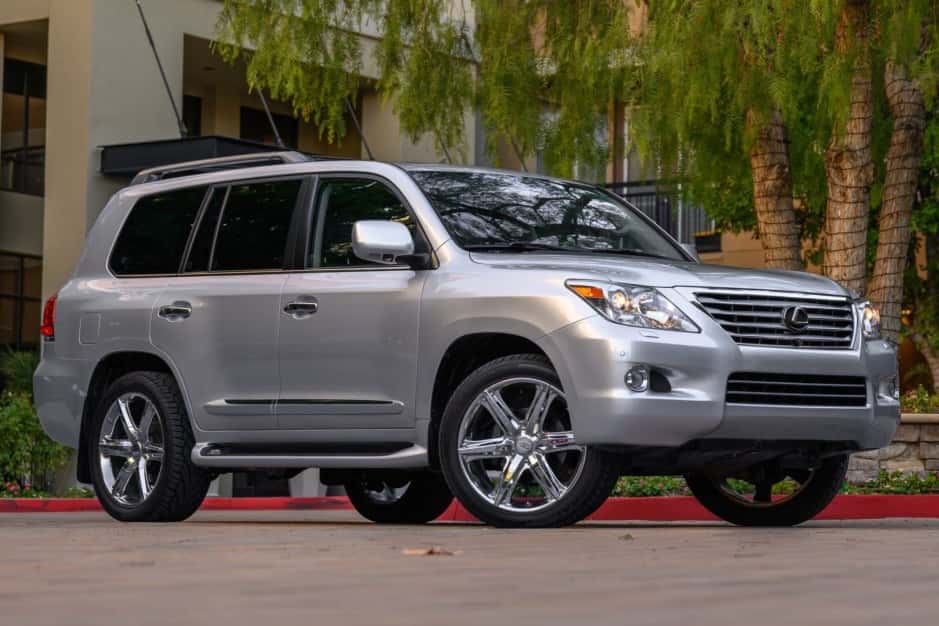 2010 Lexus LX570 sold for $43,750