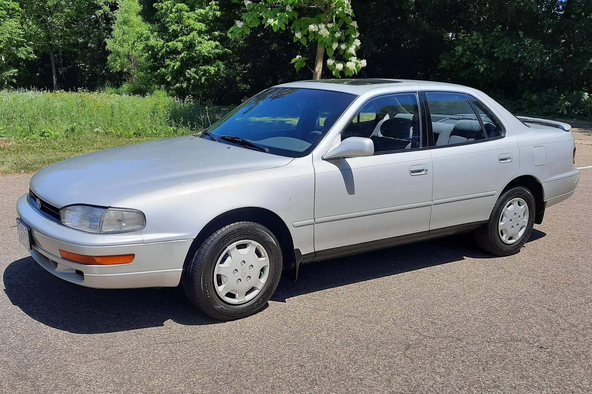 1993 Toyota Camry sold for $7,800