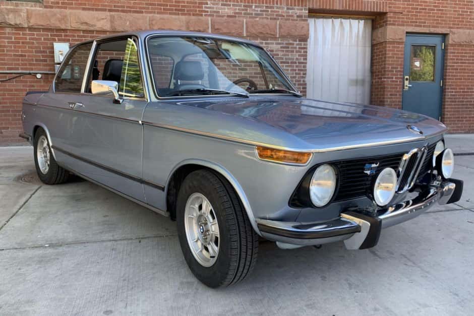 1974 BMW 2002tii sold for $32,777