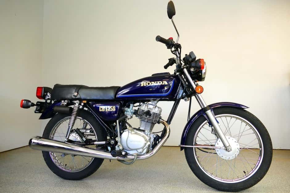 Honda CB125 classic car
