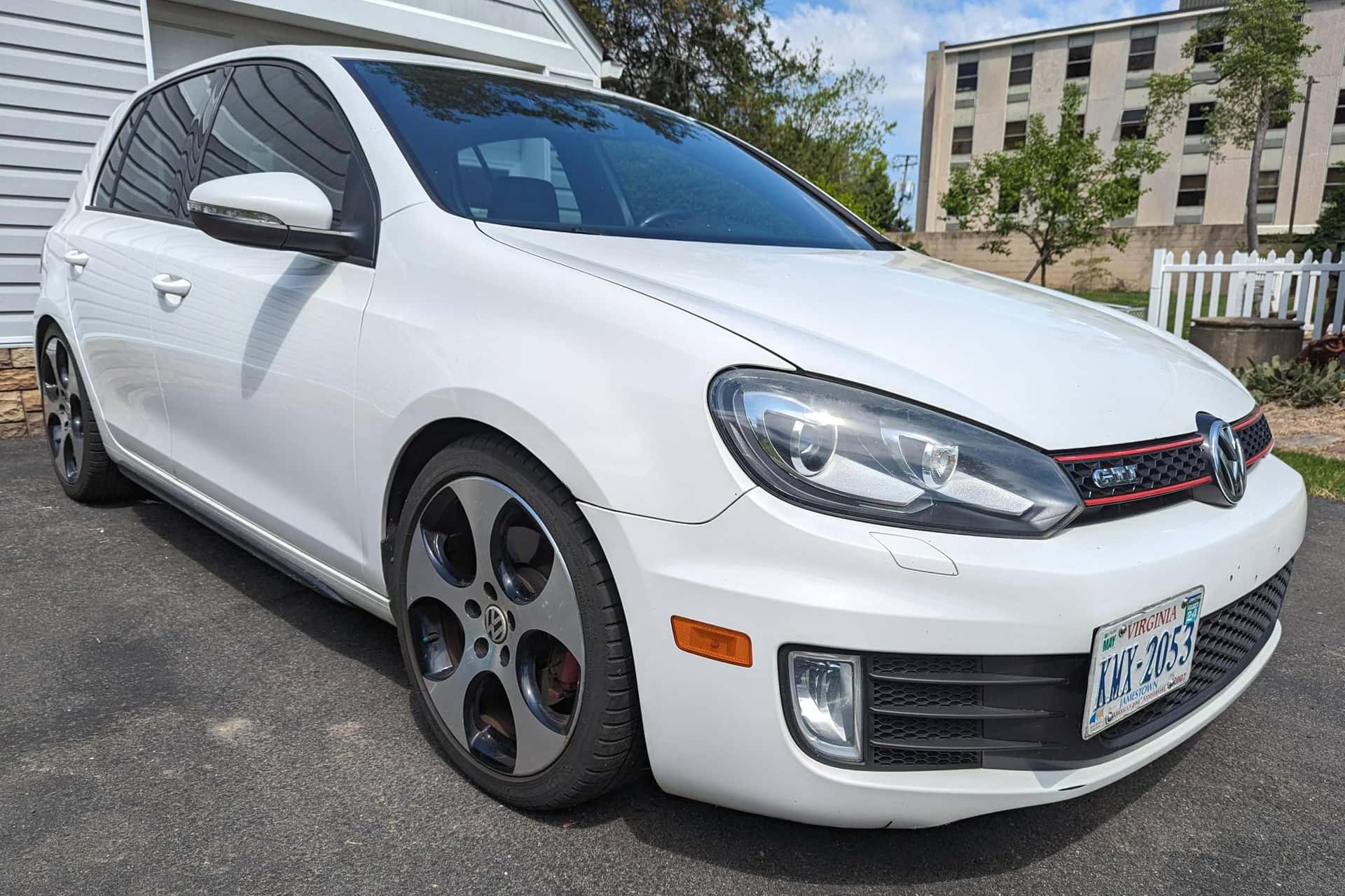 2011 Volkswagen Mk6 GTI sold for $9,500