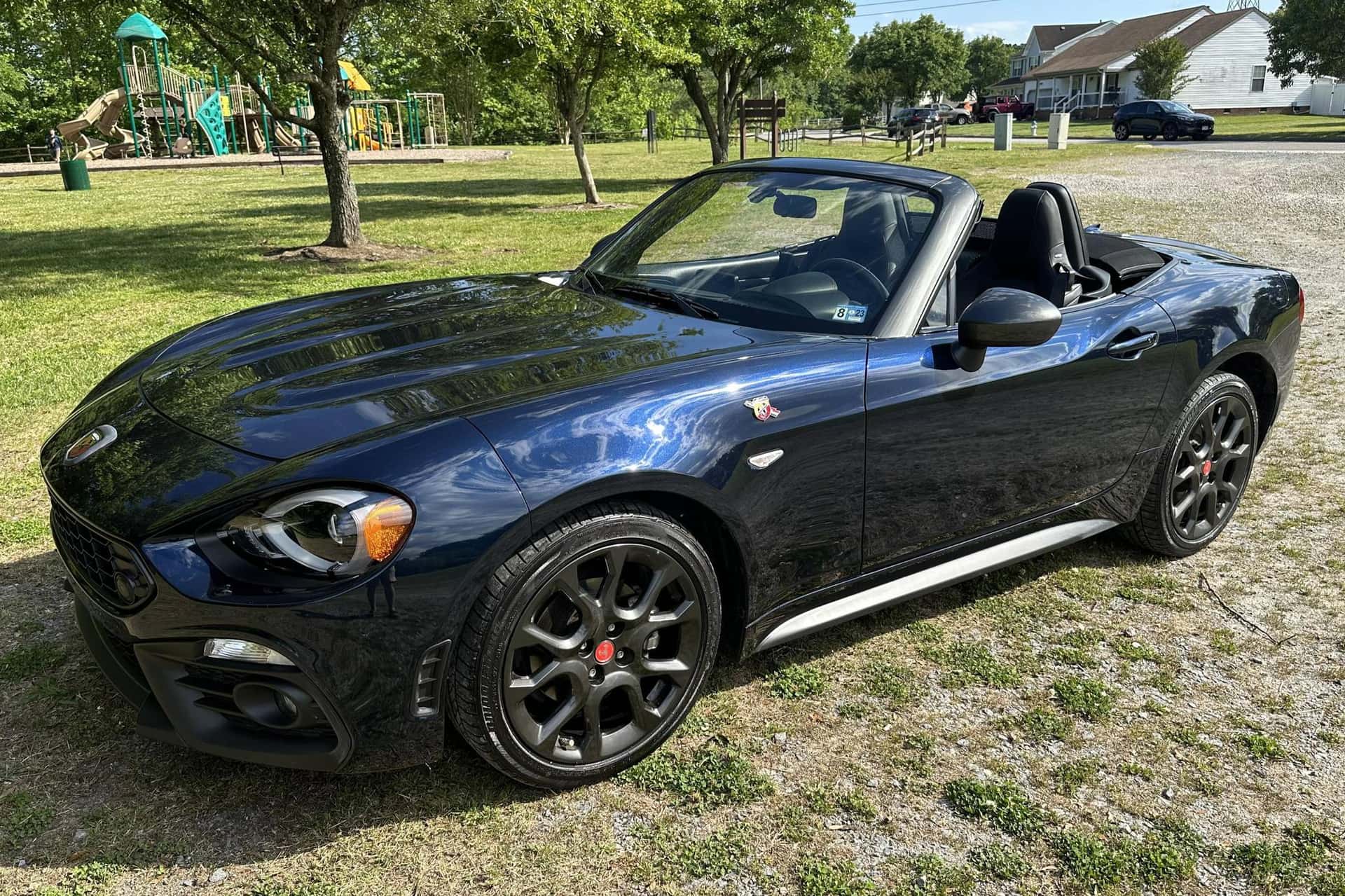 2019 Fiat 124 Spider sold for $24,250