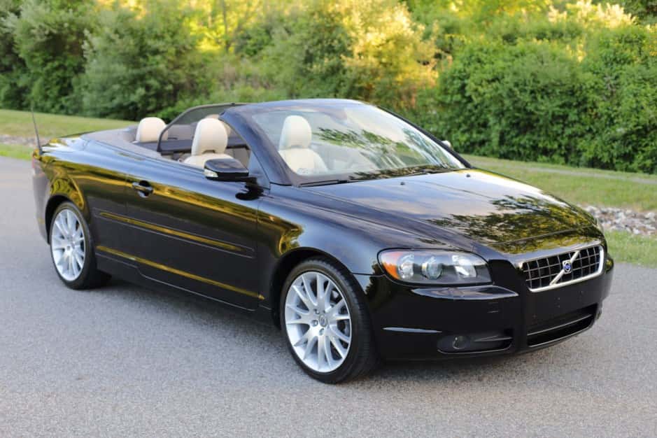 2006 Volvo C70 sold for $15,550