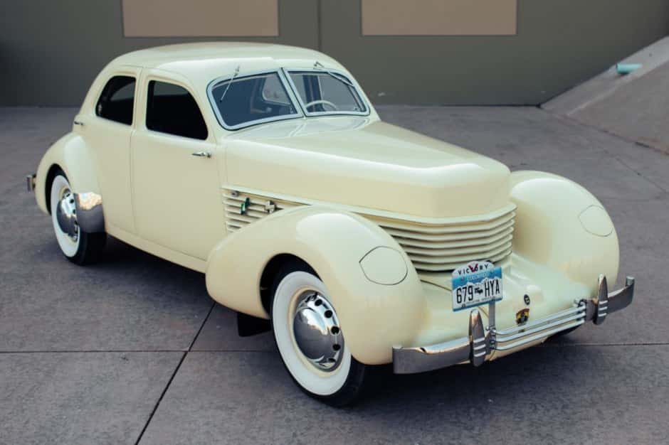 1936 Cord 810/812 sold for $61,750