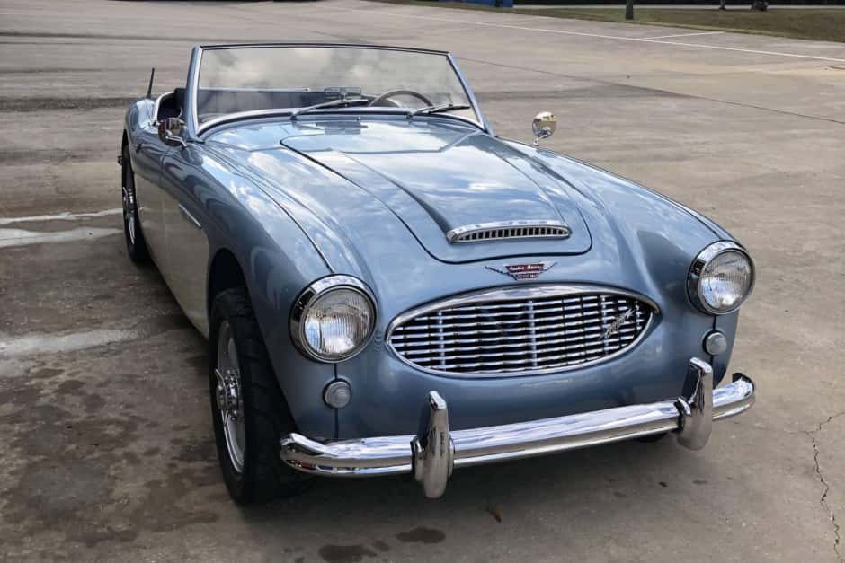 1960 Austin-Healey 3000 sold for $45,250