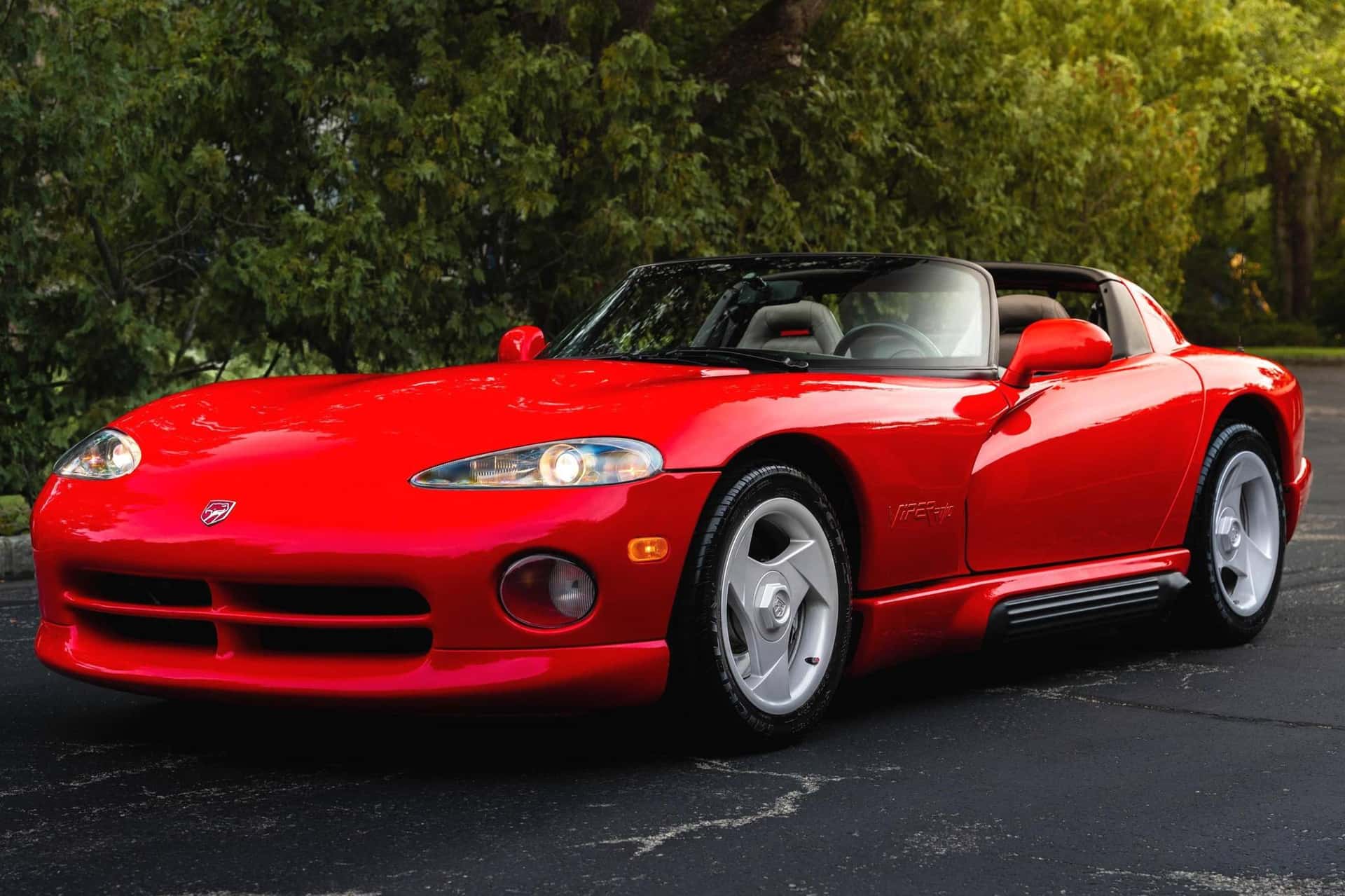 1992 Dodge Viper sold for $57,000