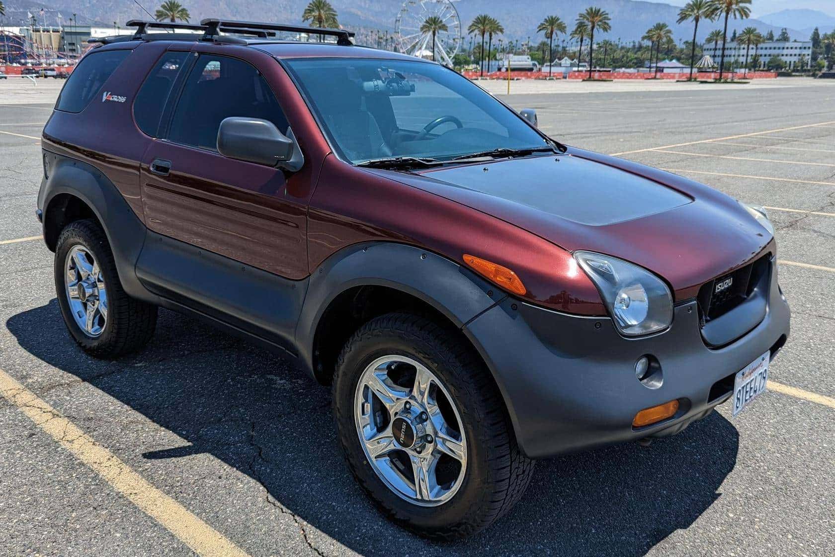 2000 Isuzu VehiCROSS sold for $11,200