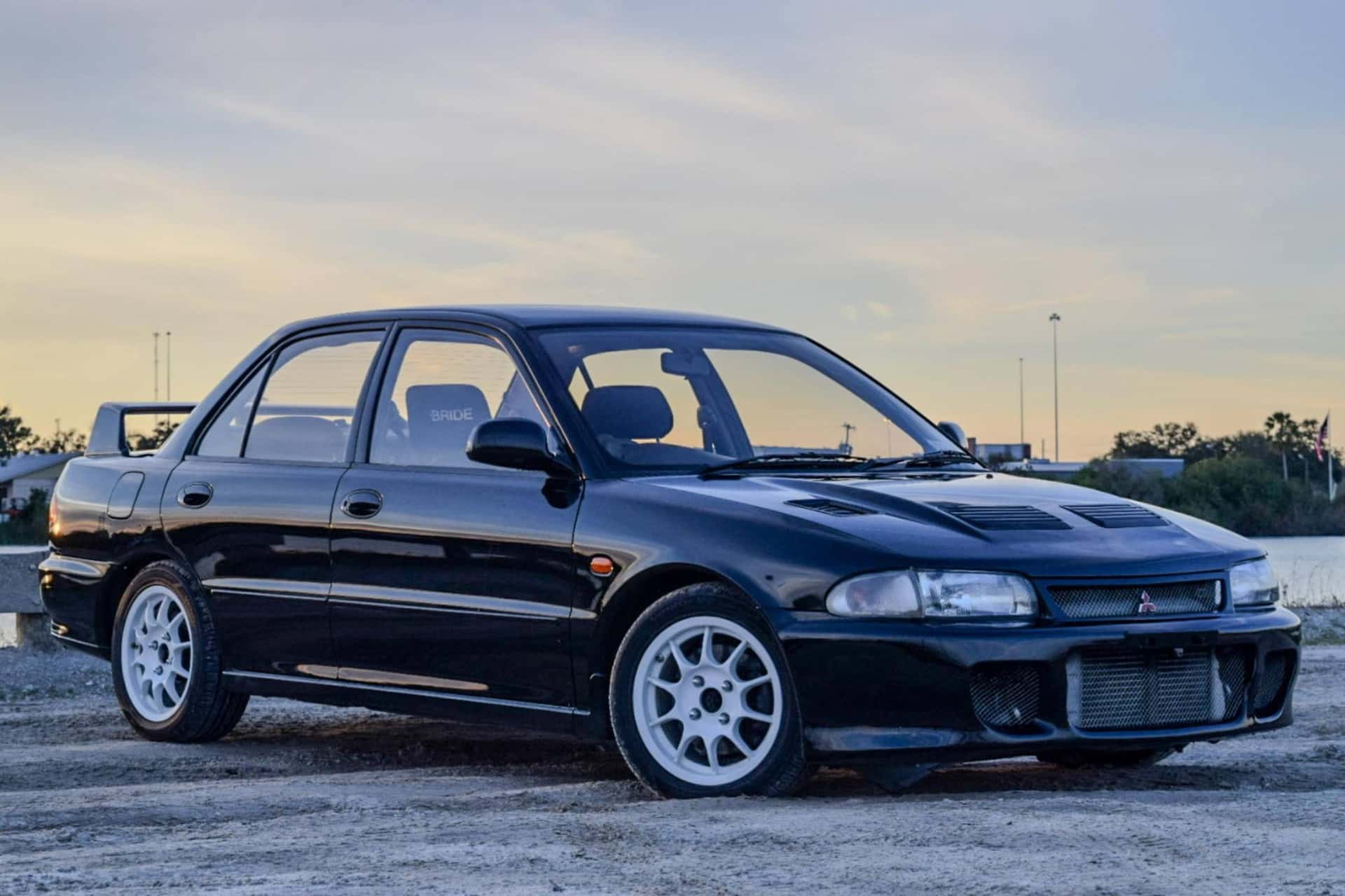 1992 Mitsubishi Lancer Evolution sold for $9,750