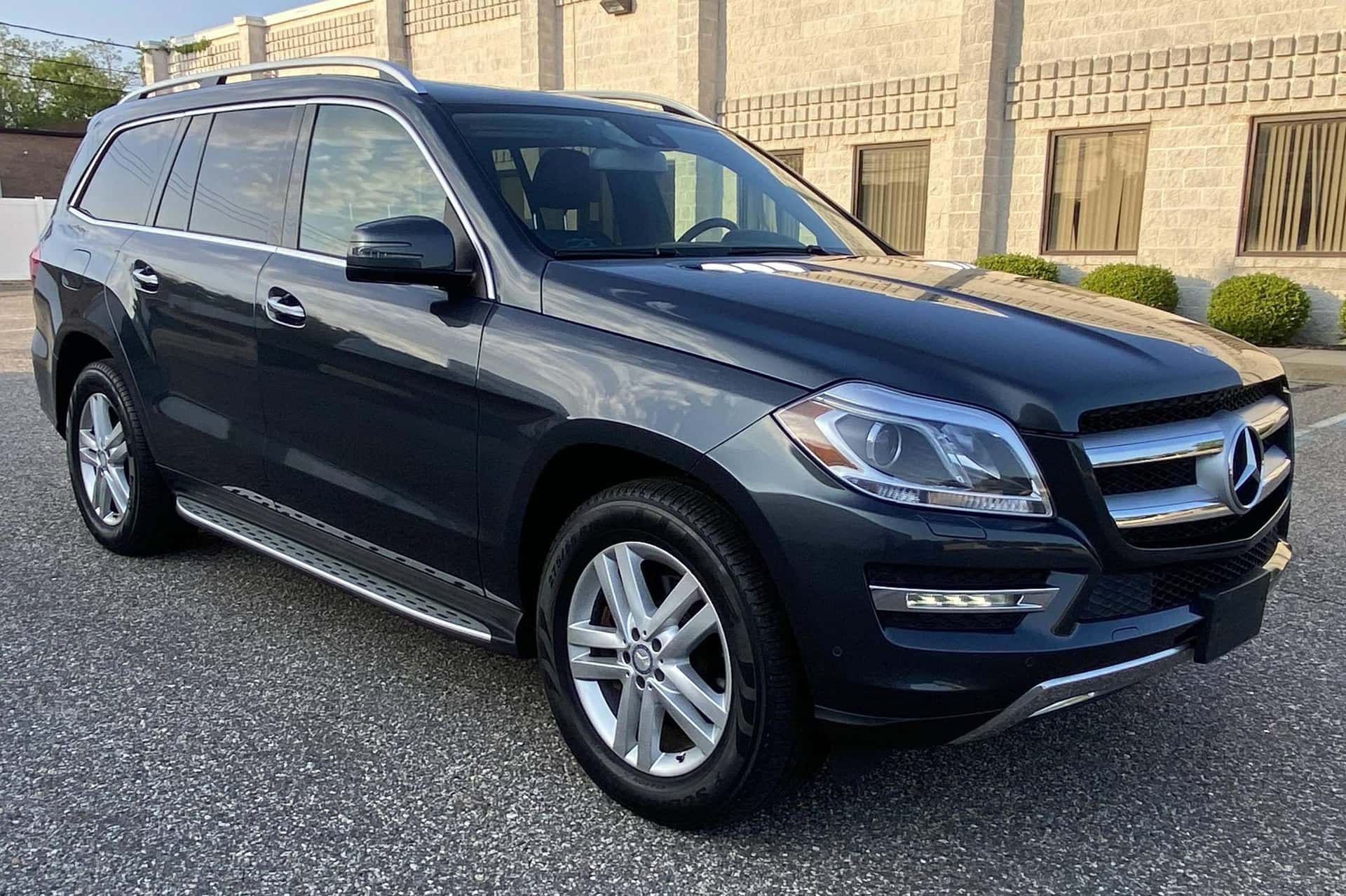 2016 Mercedes-Benz GL-Class sold for $32,500