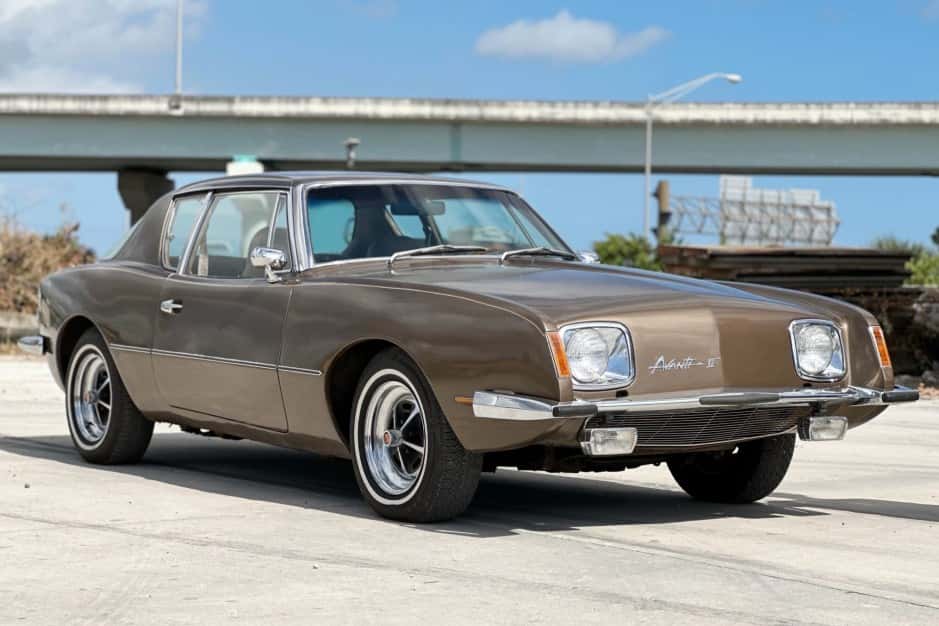 1971 Studebaker Avanti sold for $19,500