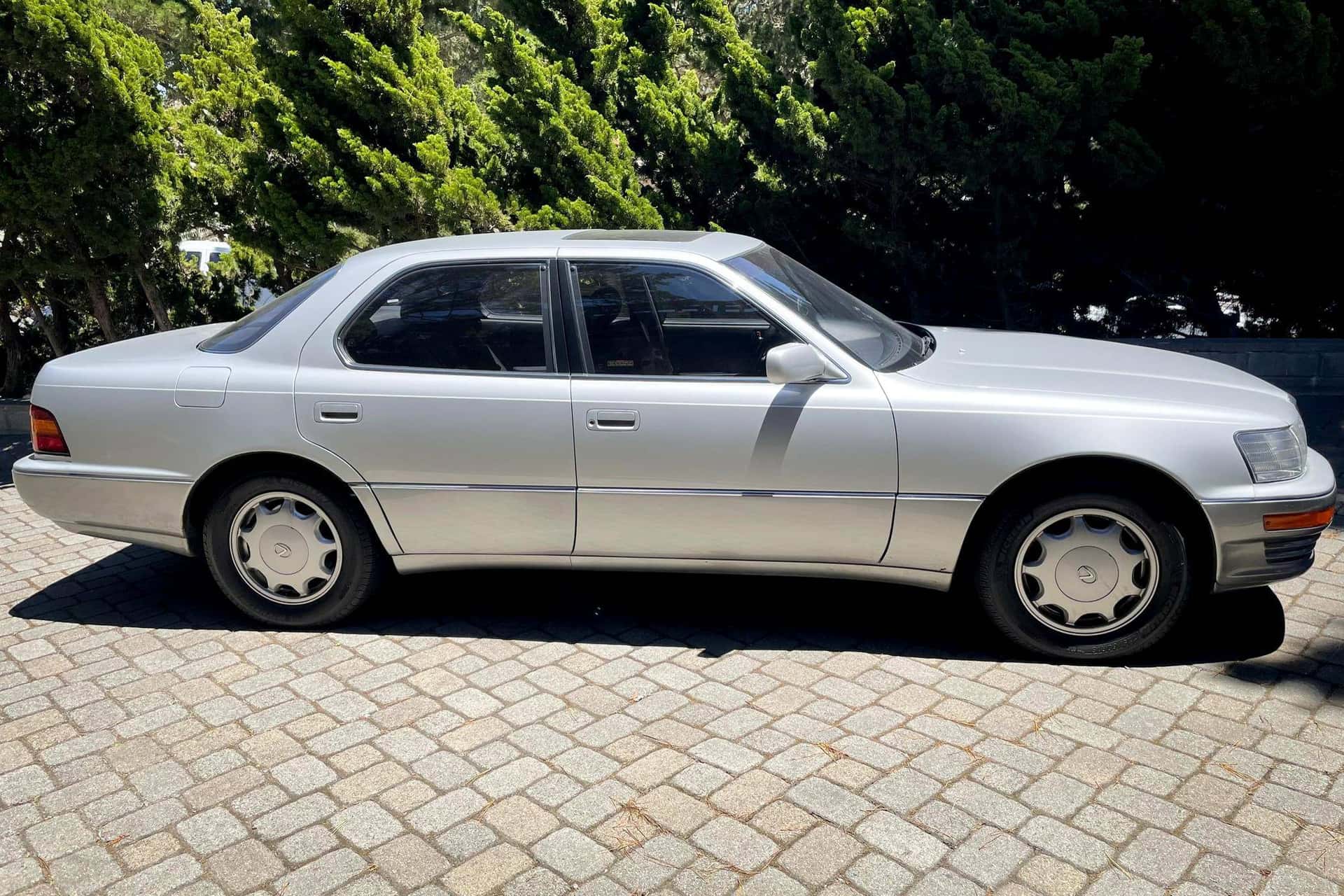 1993 Lexus LS sold for $10,000