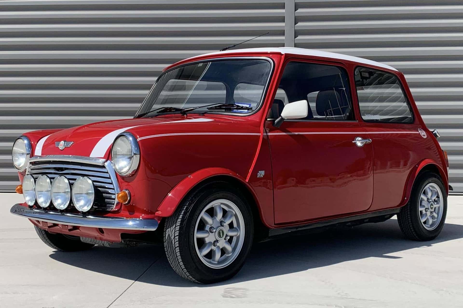 1982 MINI Cooper sold for $16,750