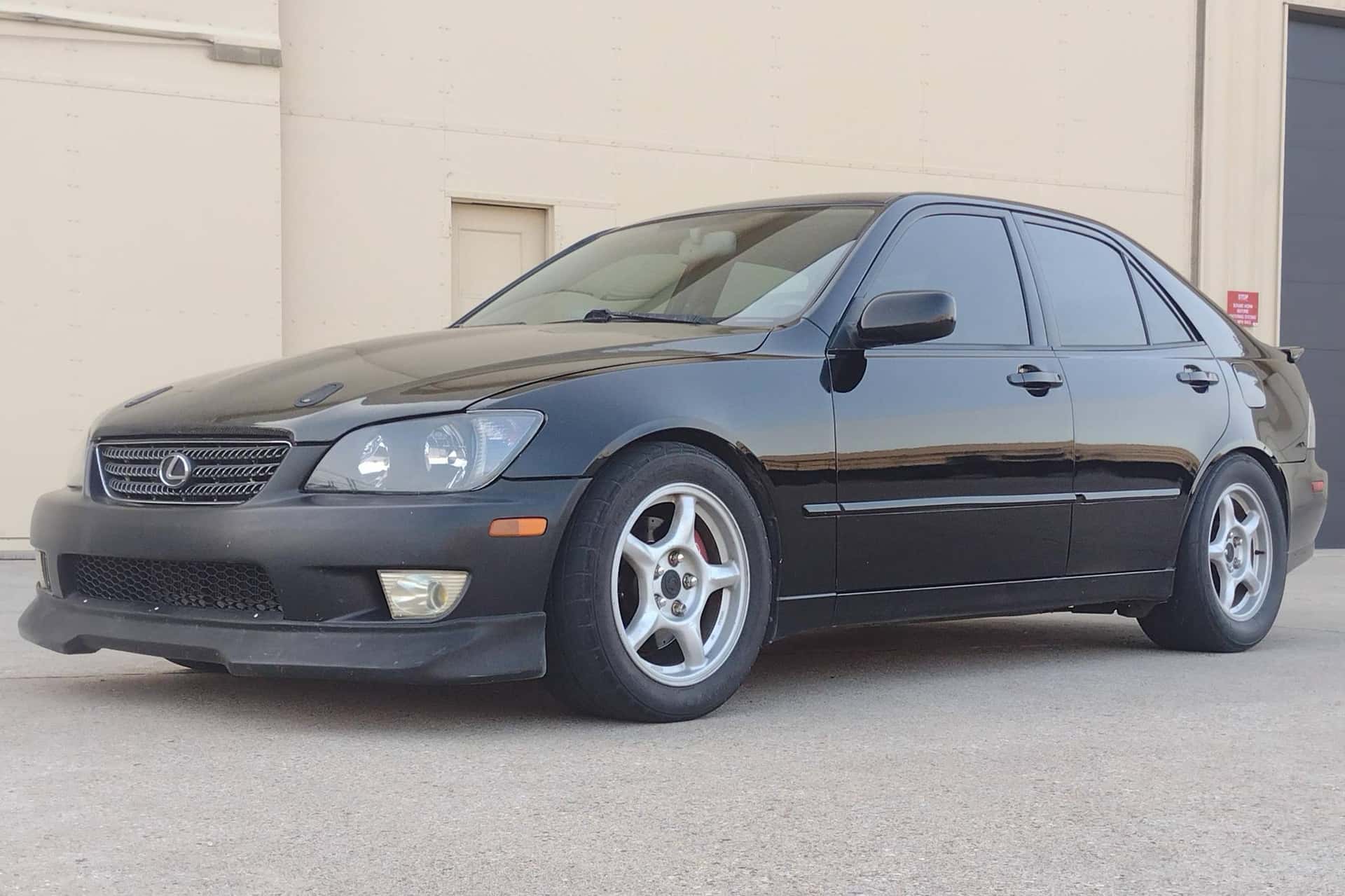 2003 Lexus IS sold for $12,400