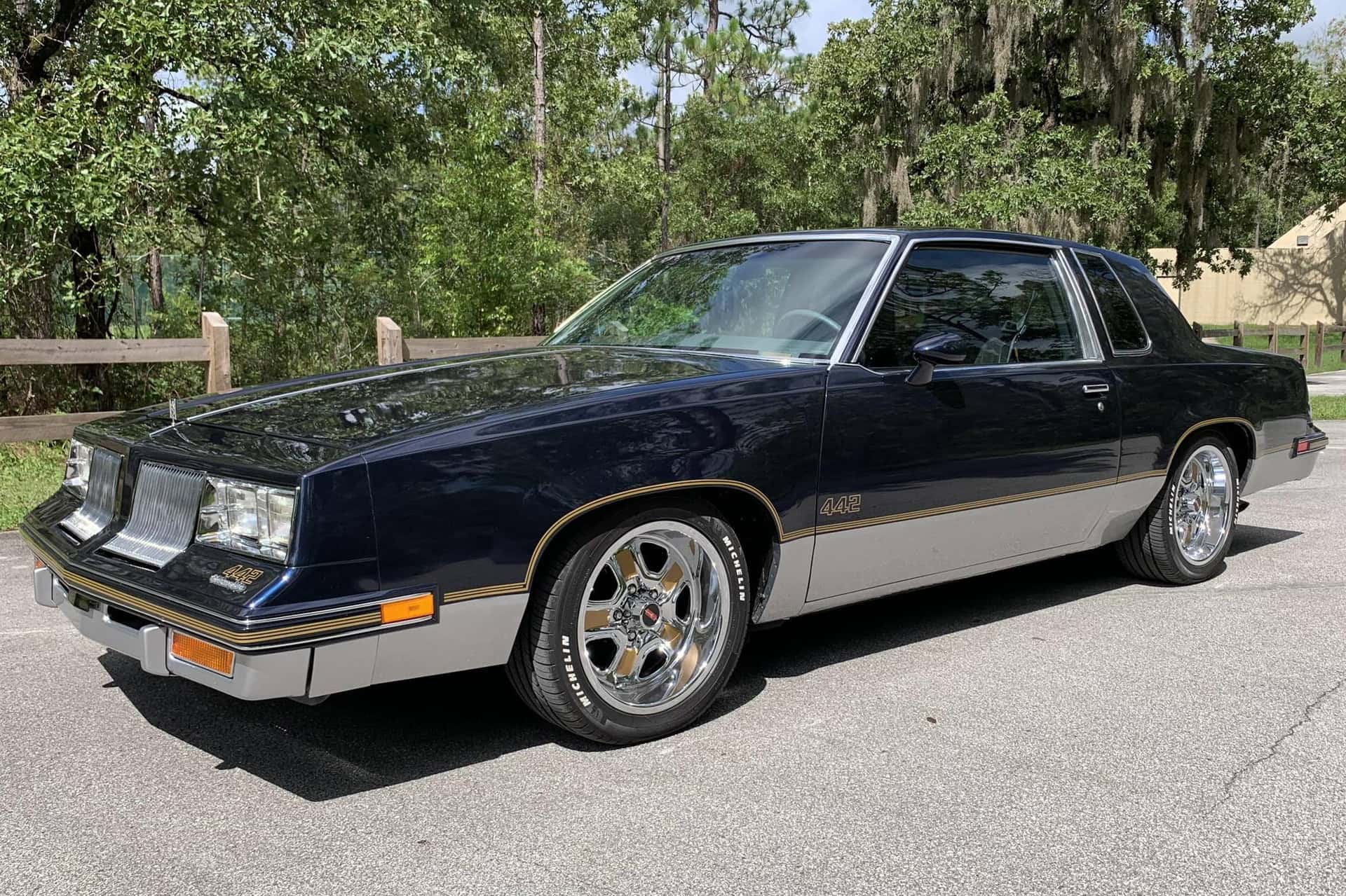 1985 Oldsmobile Cutlass sold for $30,250