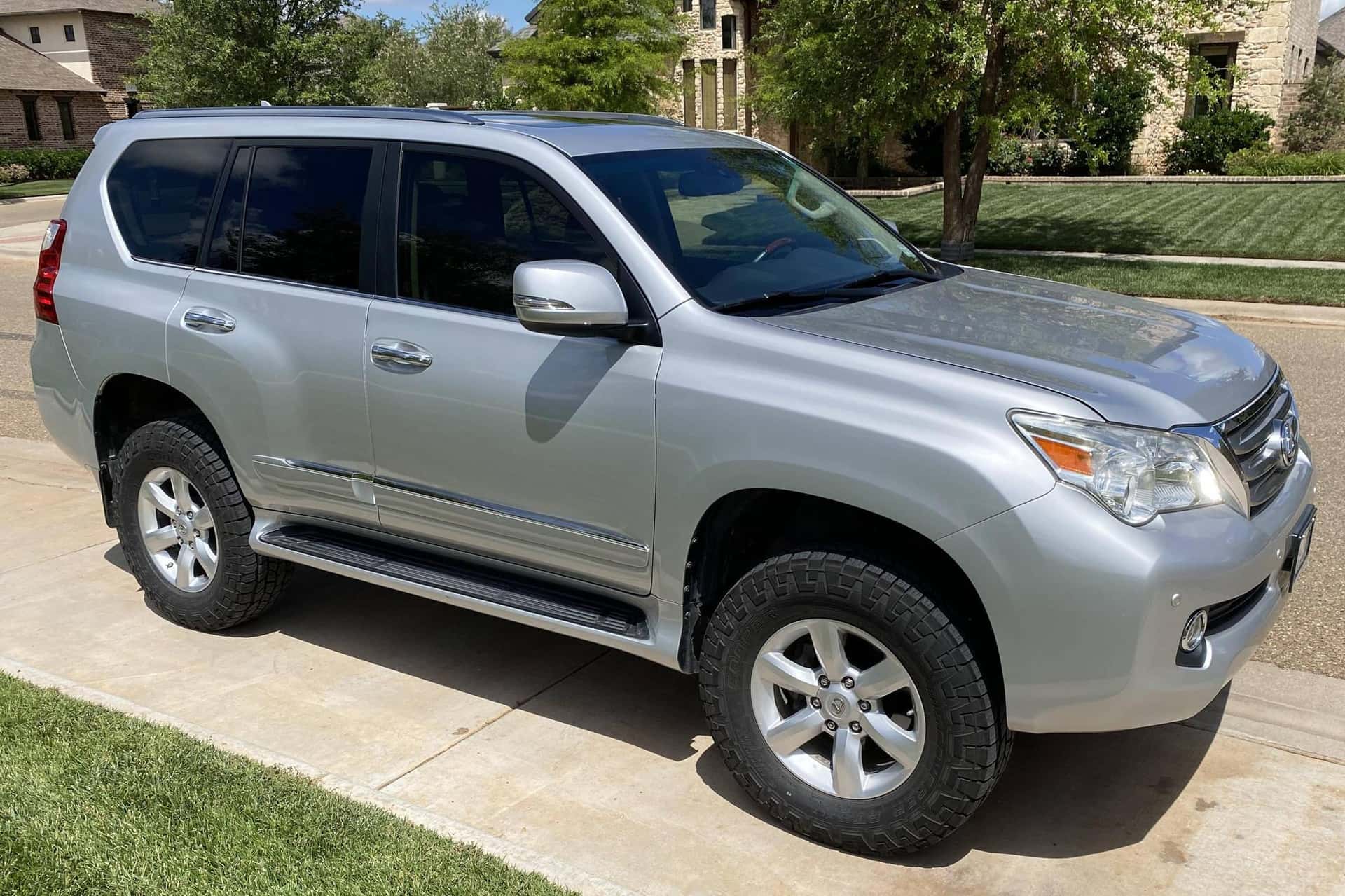 2013 Lexus GX sold for $25,750