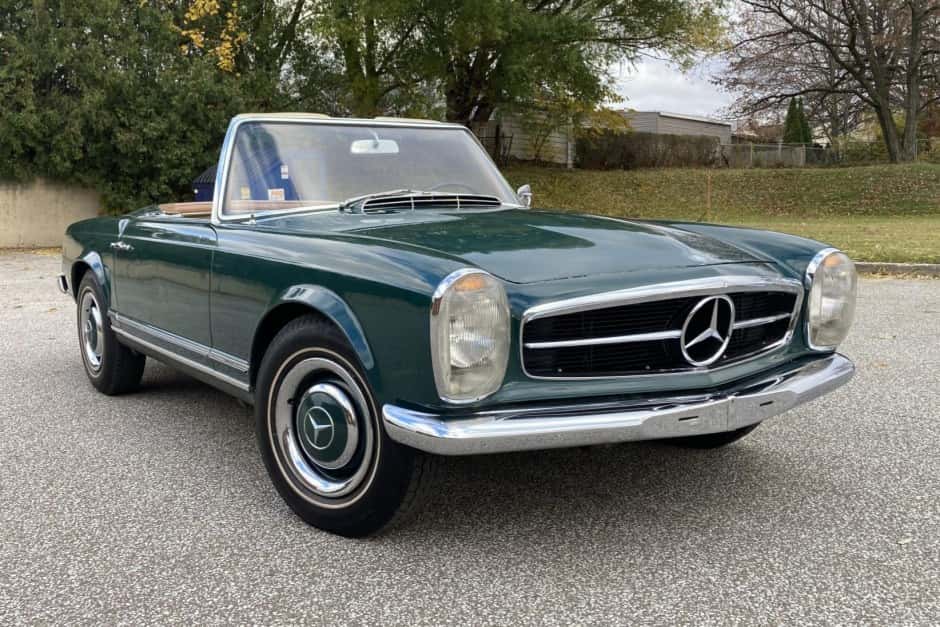 1963 Mercedes-Benz W113 SL sold for $60,000