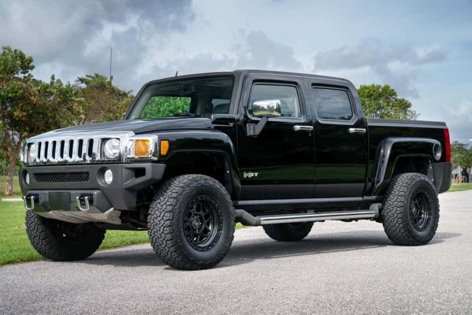 2010 Hummer H3 sold for $27,600