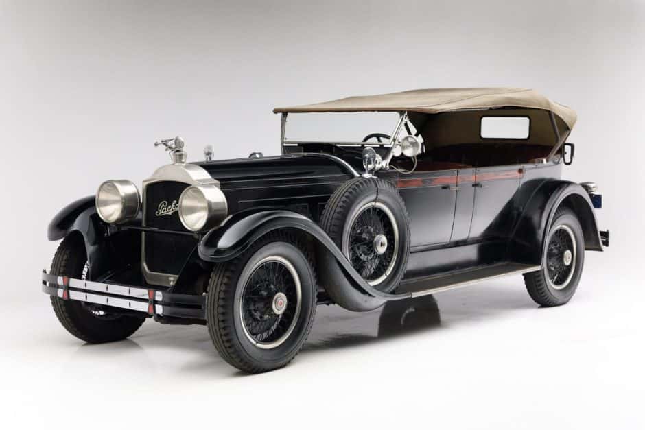 1928 Packard Eight sold for $89,999