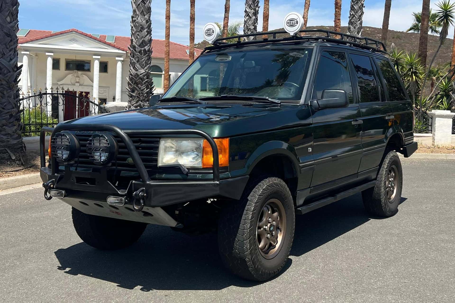 1998 Land Rover Range Rover sold for $7,100