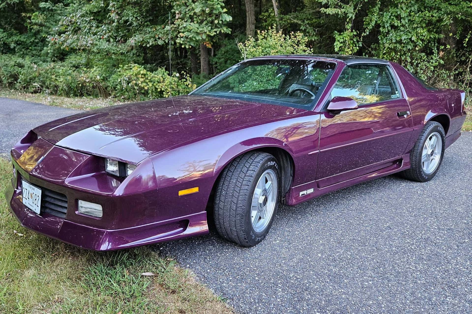 1992 Chevrolet Camaro sold for $9,800