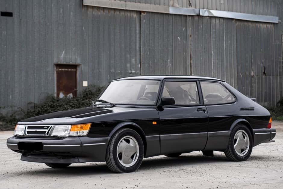 1993 Saab 900 sold for $14,151
