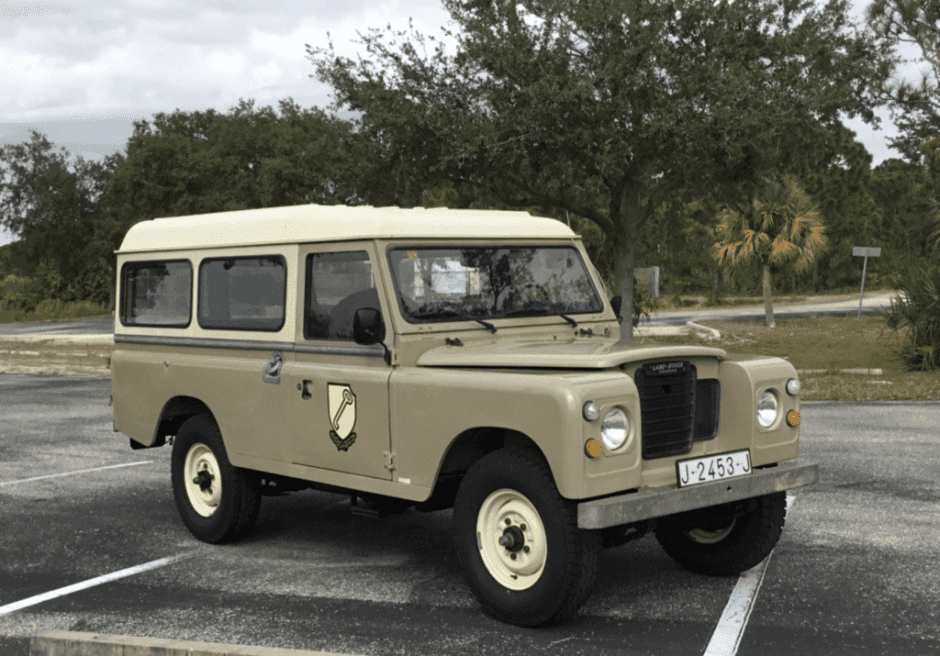 1987 Land Rover Series 109 sold for $14,250