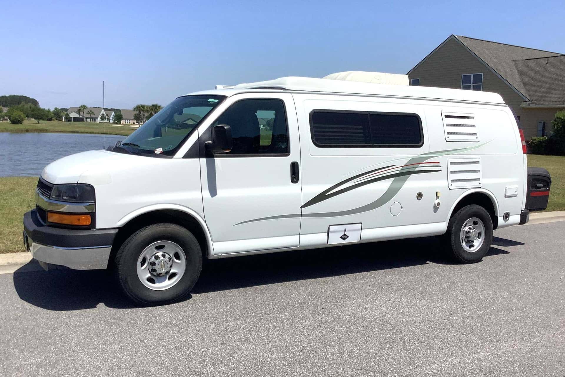 2010 Chevrolet Express sold for $25,250