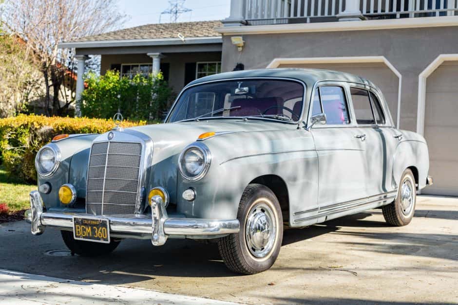 1959 Mercedes-Benz Ponton sold for $13,500