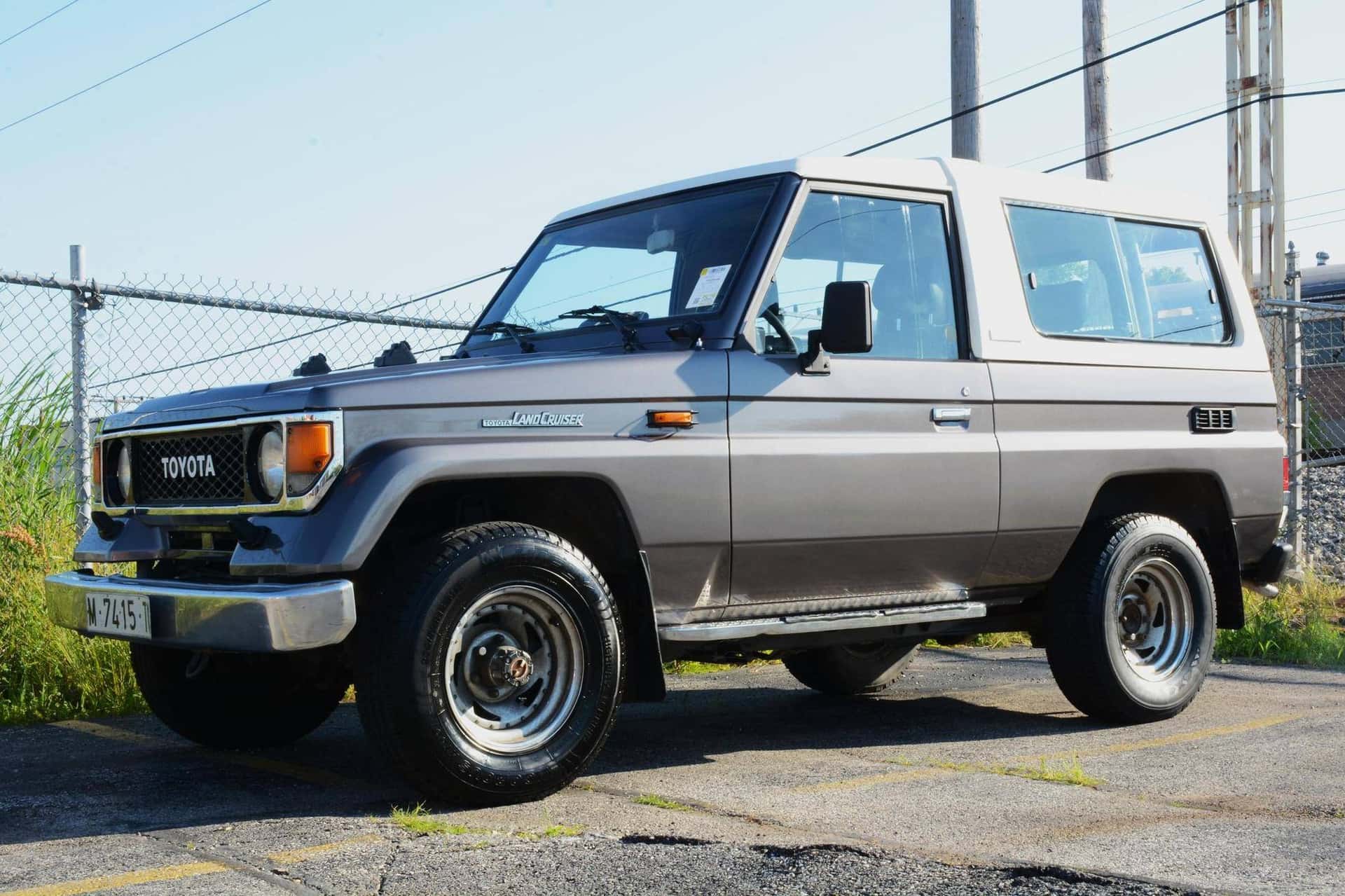 1988 Toyota Land Cruiser sold for $16,750