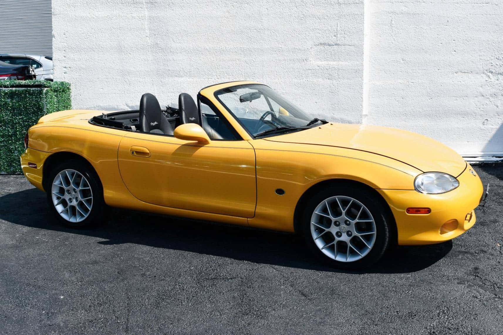 2002 Mazda NB Miata sold for $8,600
