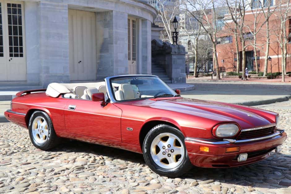 1994 Jaguar XJS sold for $26,000