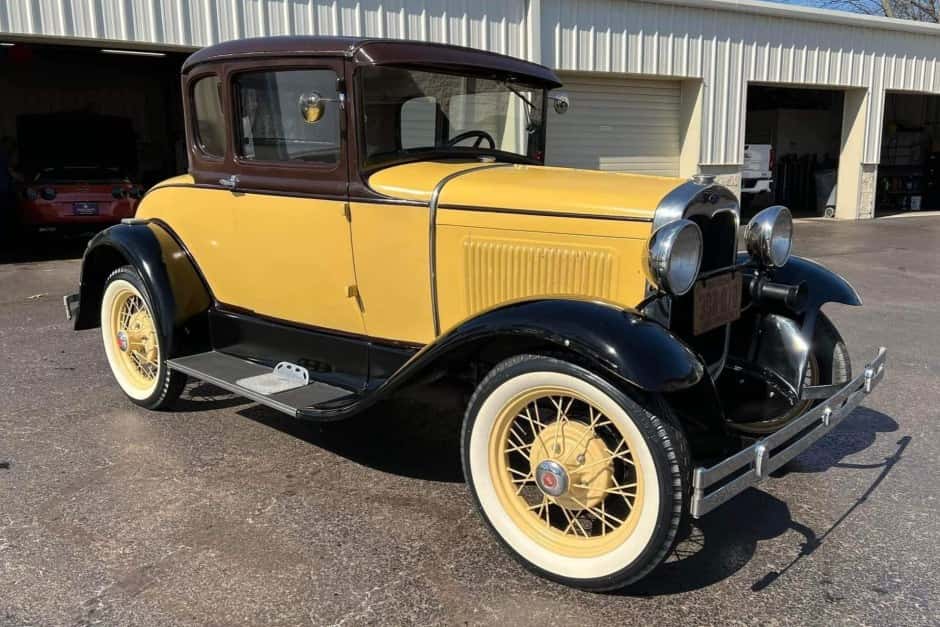 1930 Ford  sold for $13,250