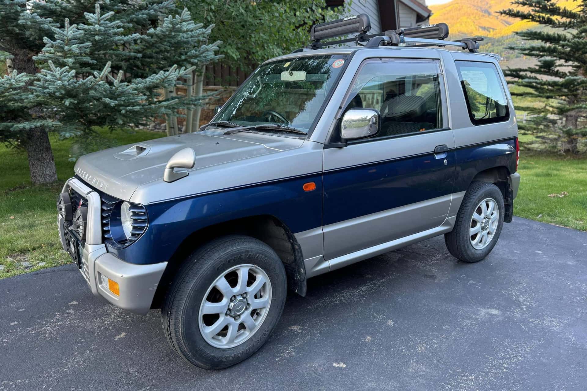 1998 Mitsubishi Pajero Mini sold for $4,625