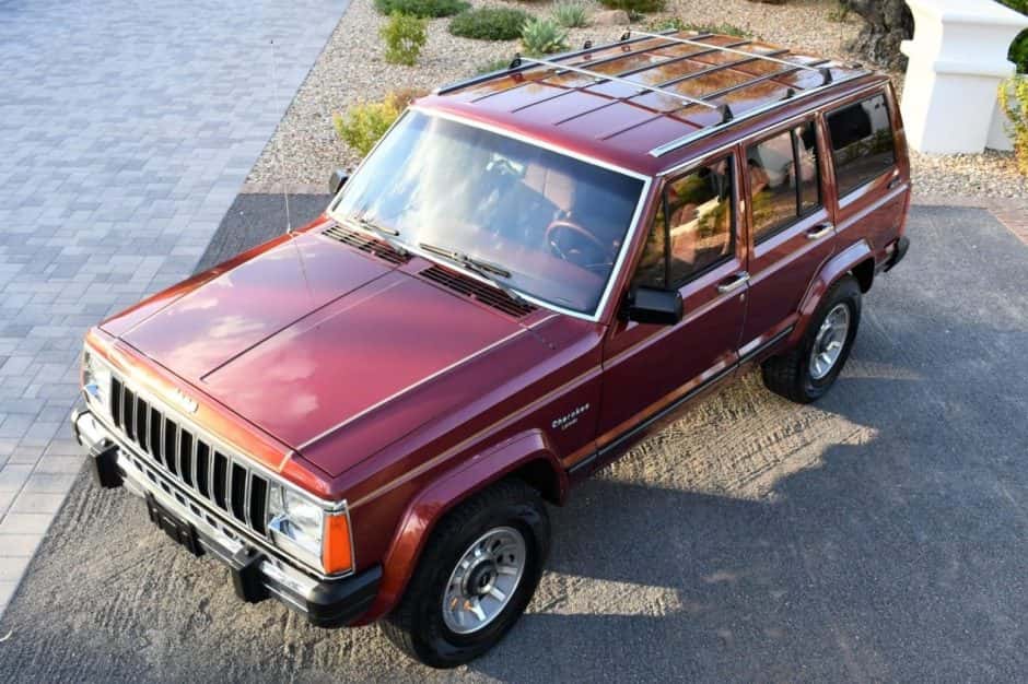 1986 Jeep XJ Cherokee sold for $7,100