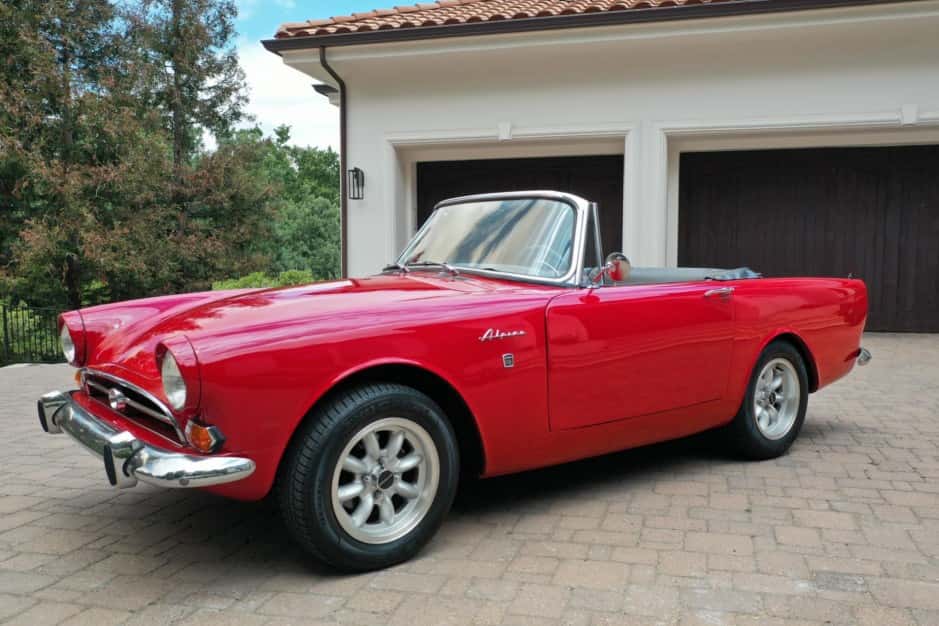 1966 Sunbeam Alpine sold for $16,500