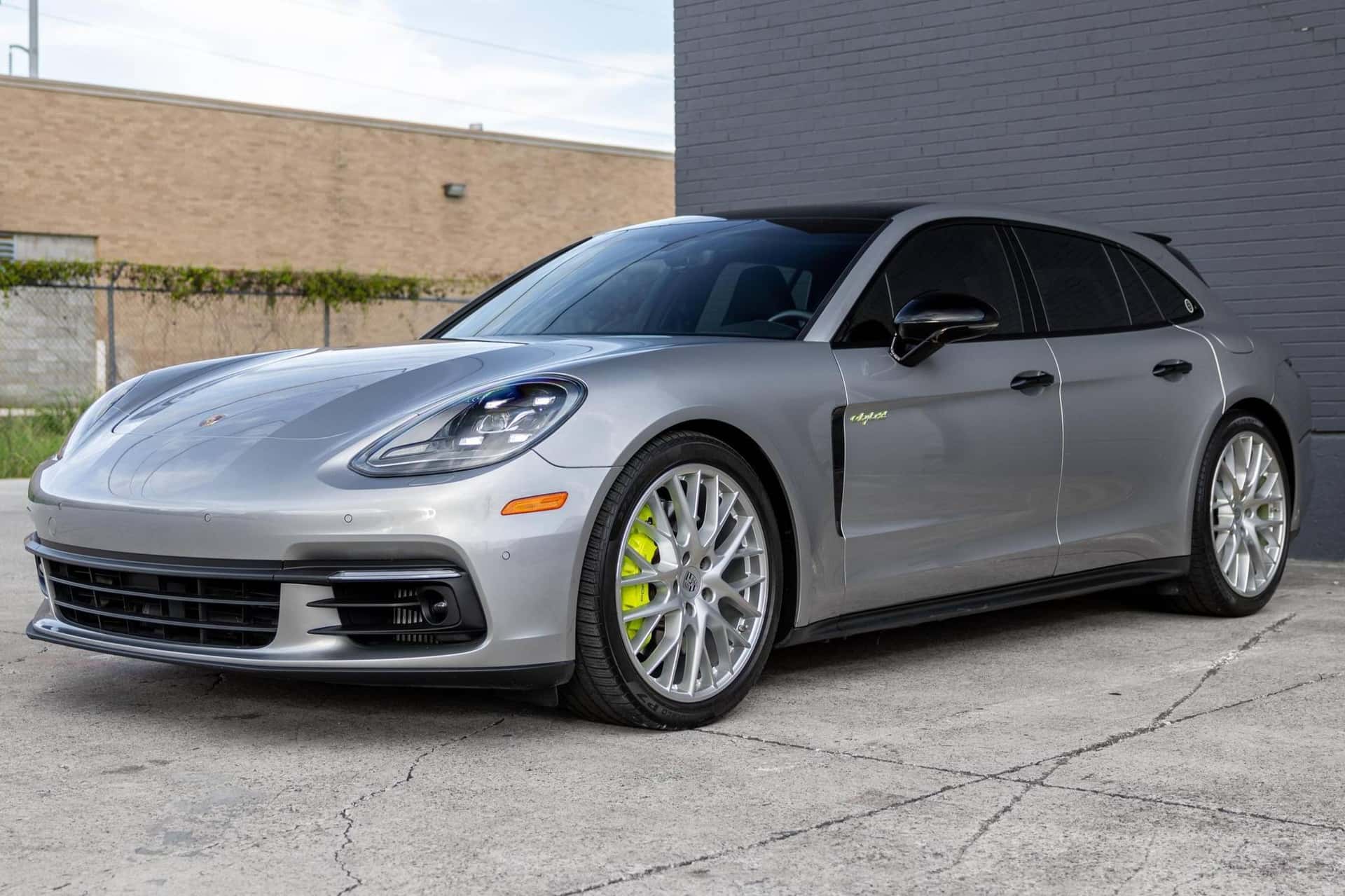 2018 Porsche Panamera sold for $68,500