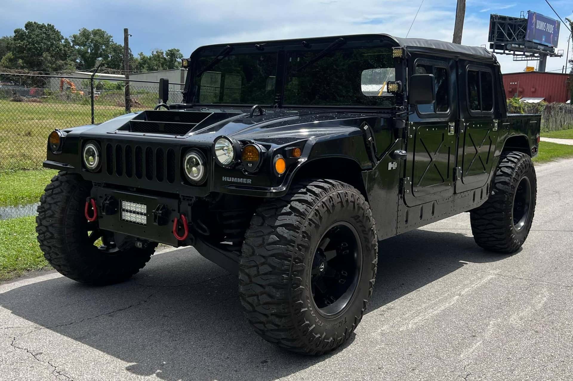 2010 AM General Hummer sold for $31,000
