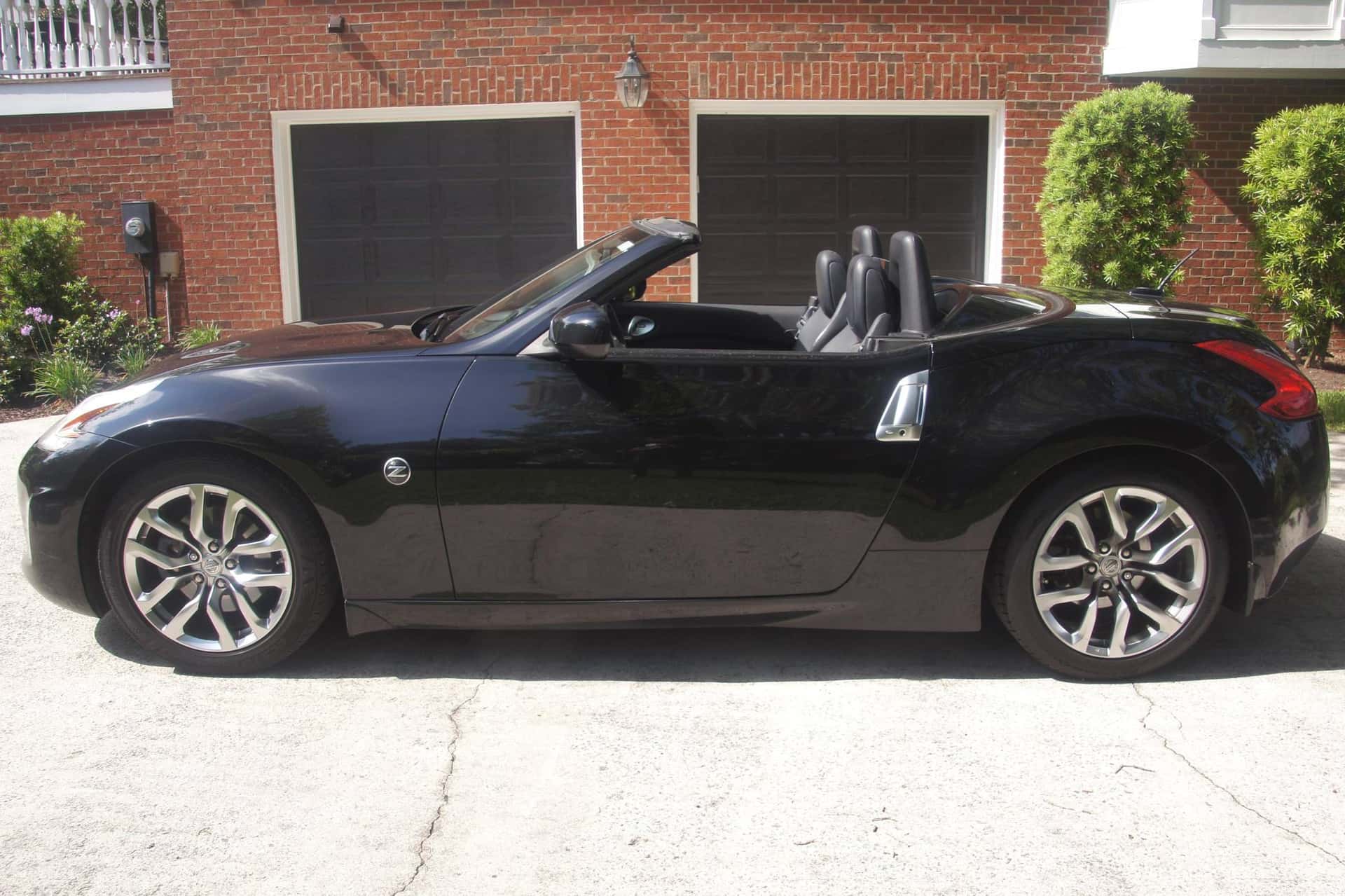 2014 Nissan 370Z sold for $18,400