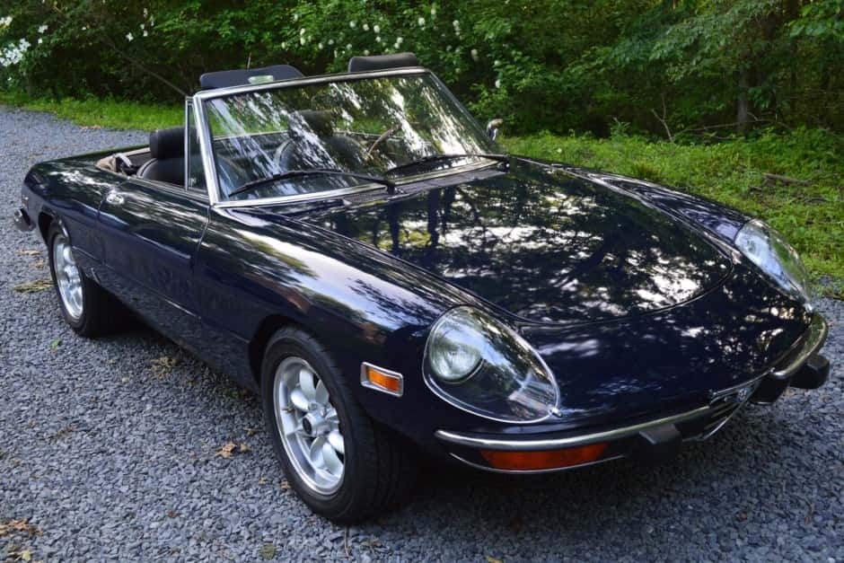 Alfa Romeo 2000 classic car