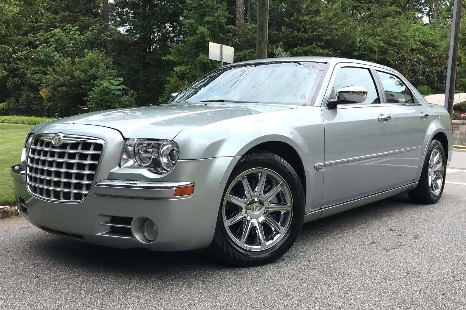 2005 Chrysler 300 sold for $7,100