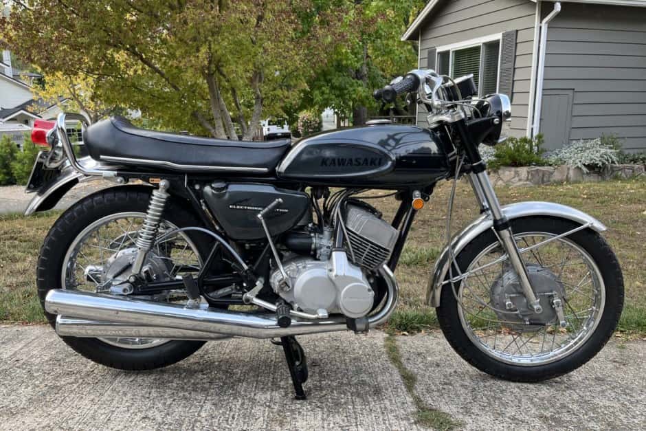 1970 Kawasaki H1 Mach III sold for $9,000