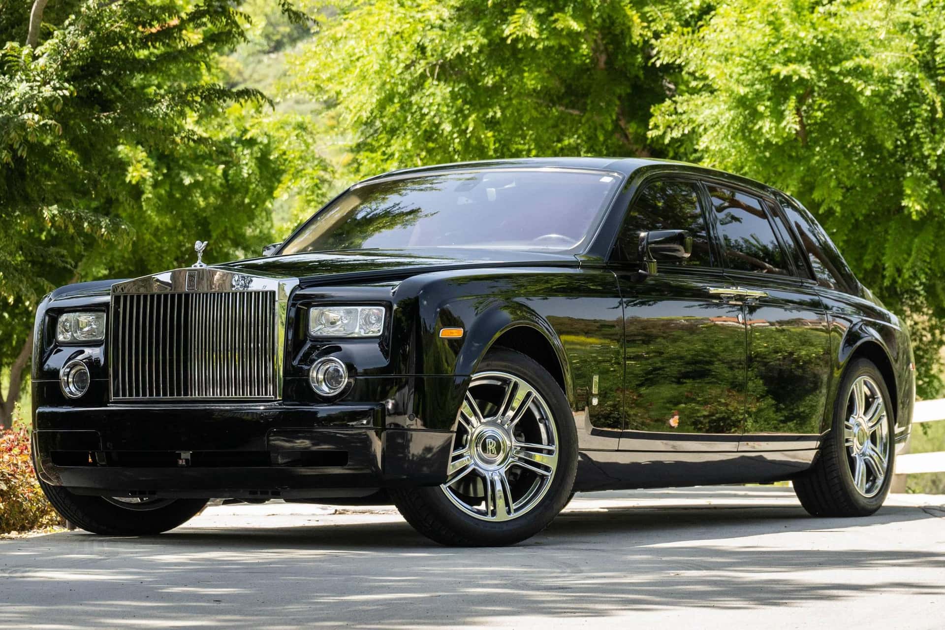 2008 Rolls-Royce Phantom sold for $75,000