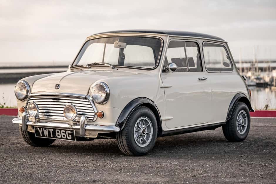 1969 Mini Mk I-III Cooper sold for $18,800