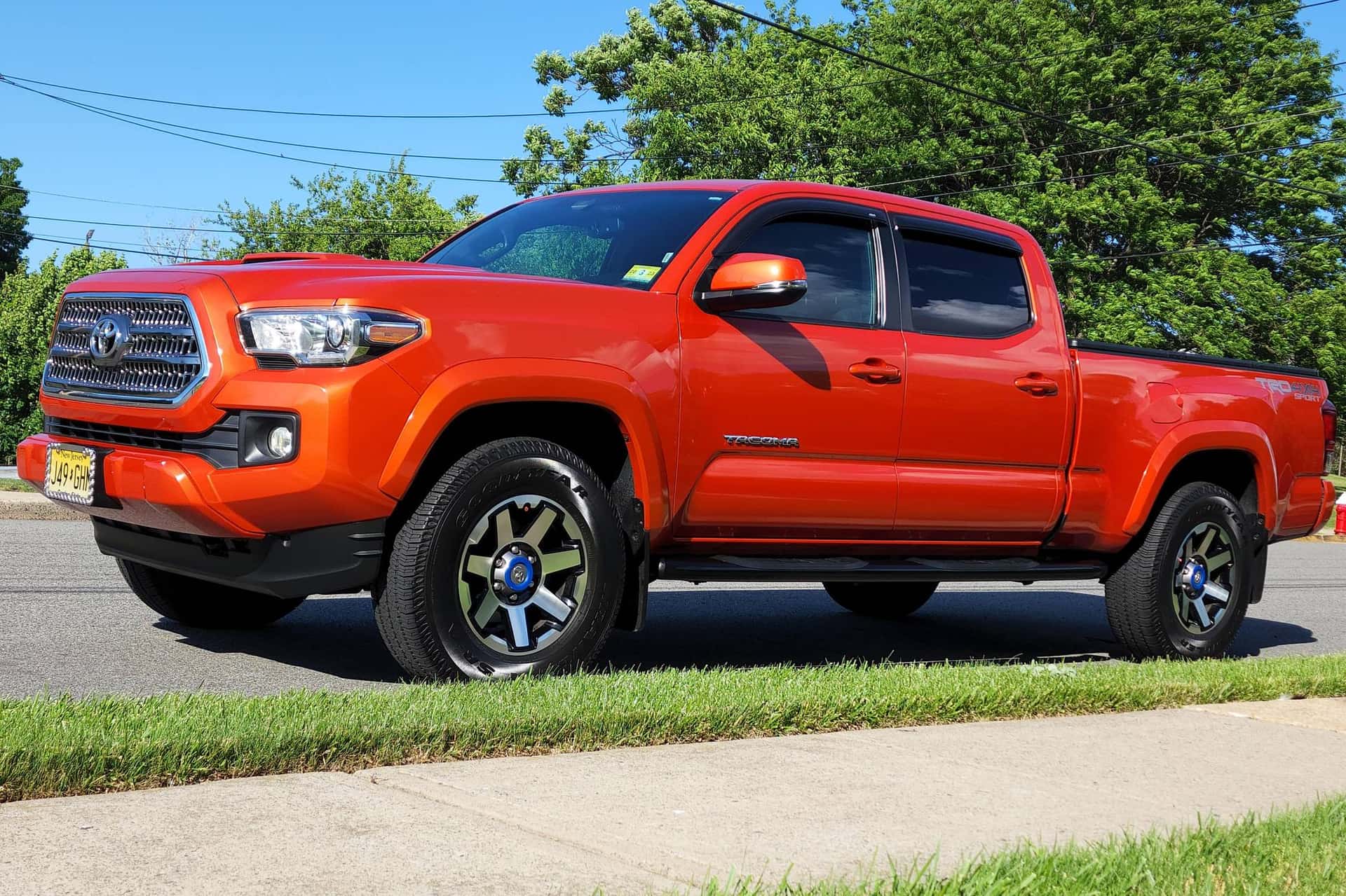 2016 Toyota Tacoma sold for $27,000
