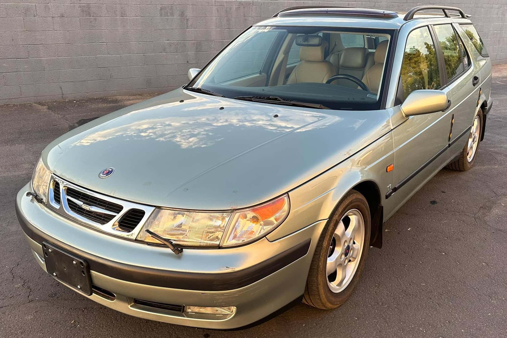 2000 Saab 9-5 sold for $6,719