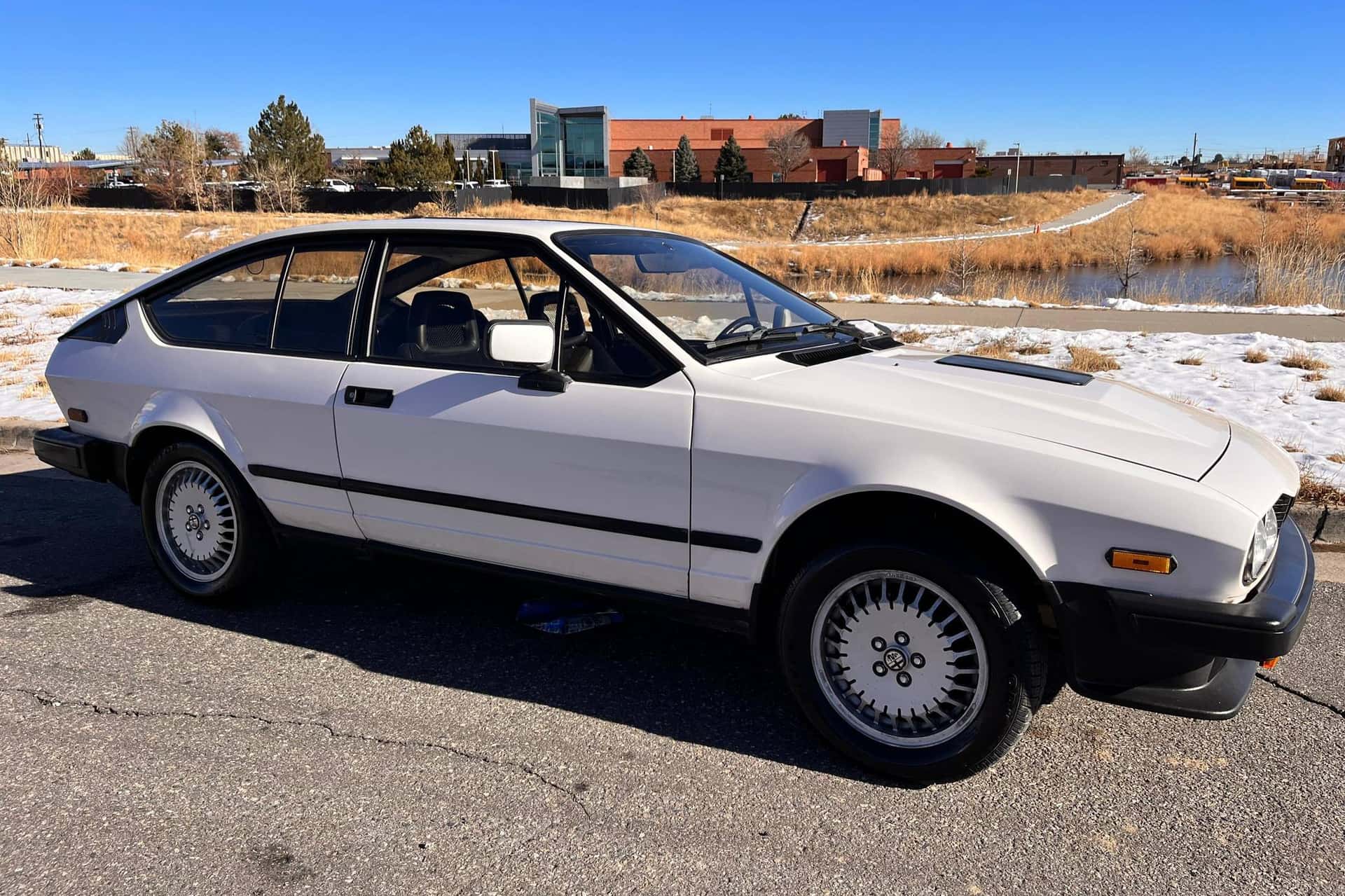 1985 Alfa Romeo GTV-6 sold for $15,400