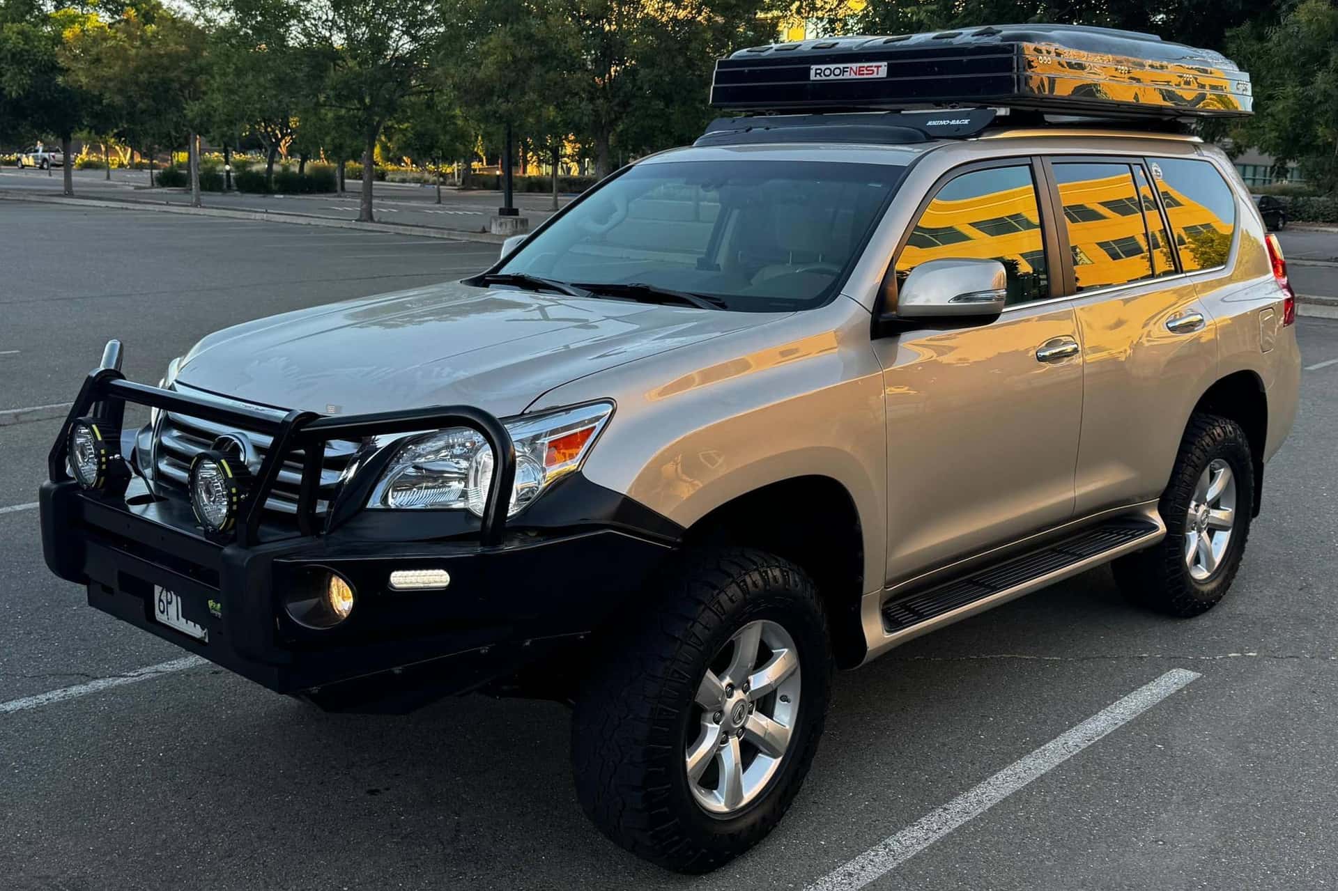 2011 Lexus GX sold for $14,600