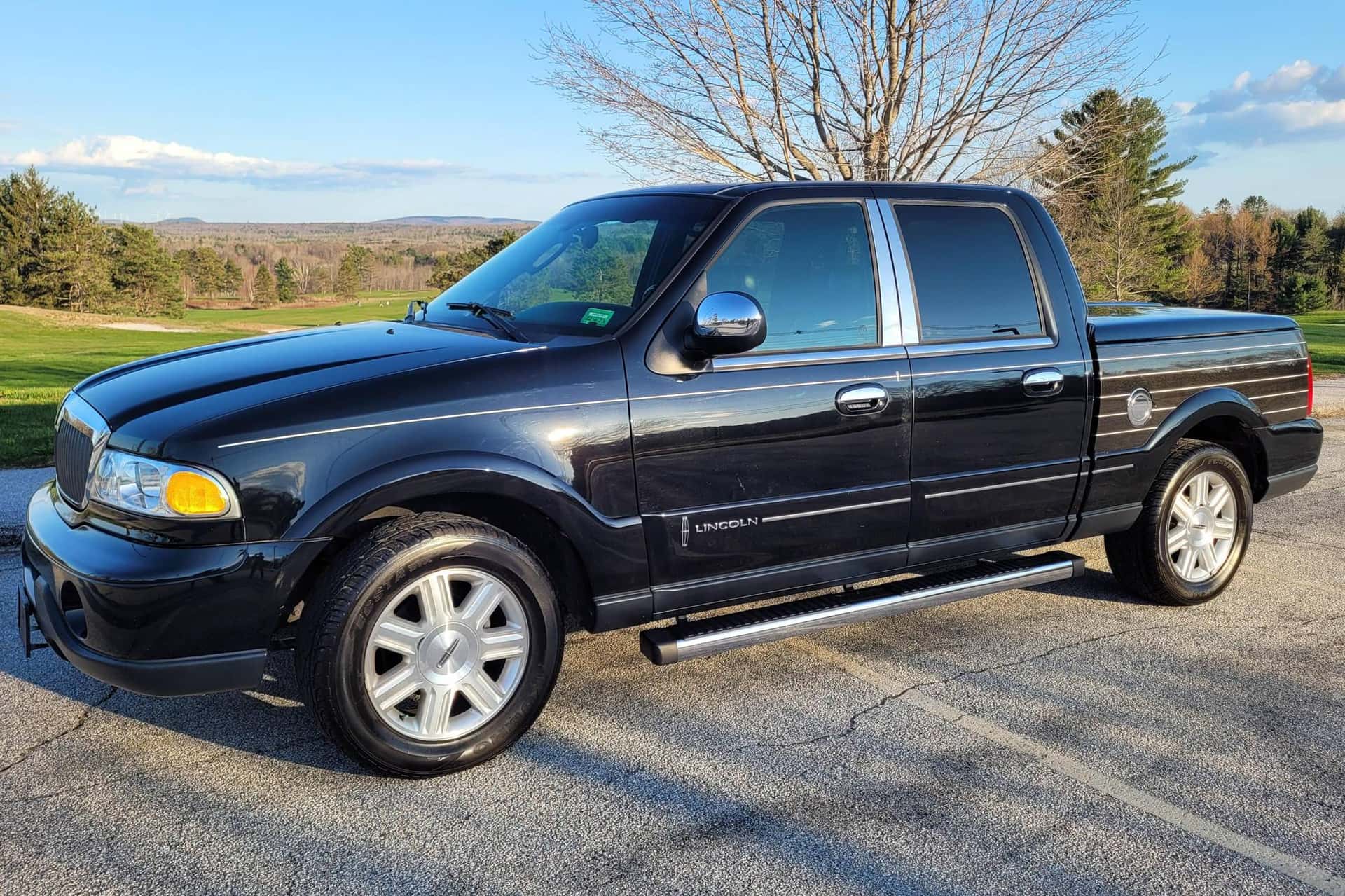 2002 Lincoln Blackwood sold for $12,100
