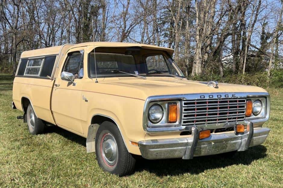 1978 Dodge D-Series (1972-1980) sold for $5,300
