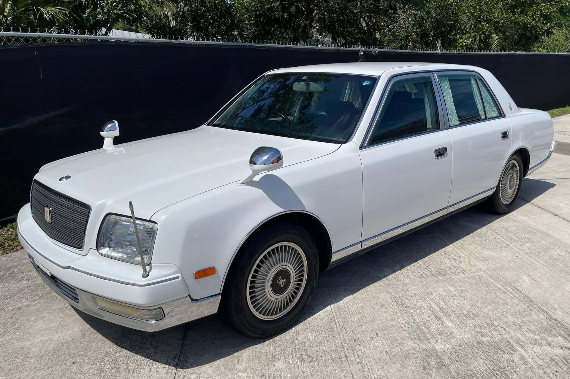 1997 Toyota Century sold for $12,100
